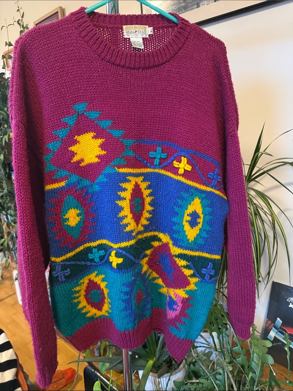 White Stag Multicolor Geometric Crewneck Sweater in Magenta